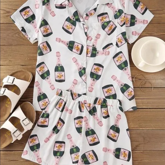 New Veuve Clicquot pajama top - Picture 3 of 9